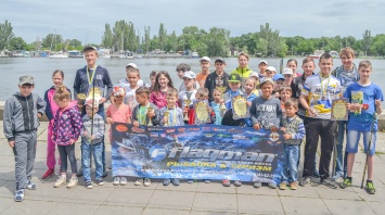 В Николаеве состоялись детские соревнования по рыбной ловле «Поплавок»