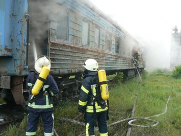 В Хмельницком депо сгорел пассажирский вагон