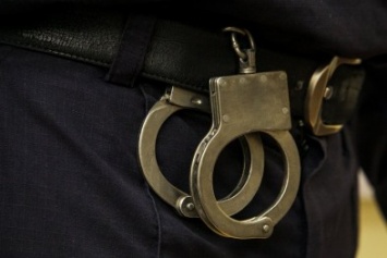 На остановке по пр. Лушпы ограбили 27-летнего сумчанина