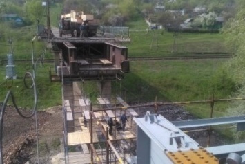 Продолжается ремонт моста между Северодонецком и Лисичанском