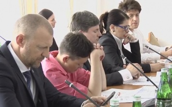 Не выдержав "титанического" труда, герой Украины Савченко уснула на заседании комитета по нацбезопасности (Видео)