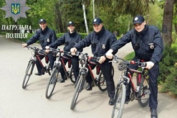 До конца месяца в Кременчуге заработают патрульные полицейские на велосипедах