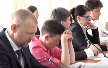 Савченко уснула на заседании по нацбезопасности