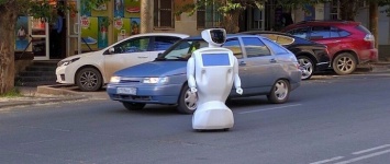 В России робот сбежал с полигона и заглох посреди дороги