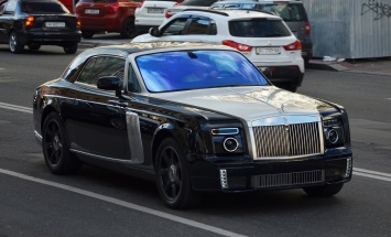 В Украине впервые засняли тюнингованный Rolls-Royce Phantom Coup? WALD Black Bison