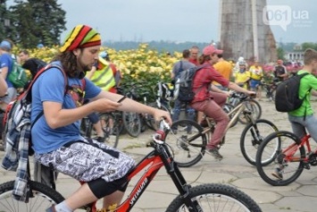 Запорожцев призывают завтра поехать на работу на велосипеде