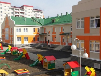 Новосибирский детский сад эвакуировали из-за горящего тополиного пуха