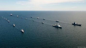 Российские корабли следят за учениями НАТО