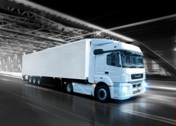 "КамАЗ" начнет серийный выпуск беспилотных грузовиков к 2025 году