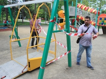 В Одессе установлена первая игровая площадка для детей с особенностями развития