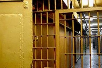 Заключенные в Криворожском СИЗО пожаловались областному прокурору на суды и полицейских