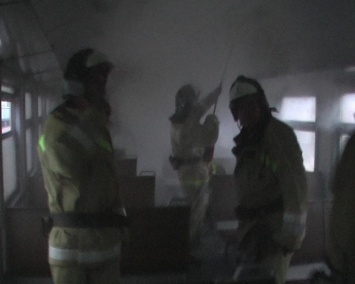 В Луганске загорелся электропоезд