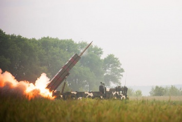 Беларусь испытала новое ракетное вооружение (Видео)