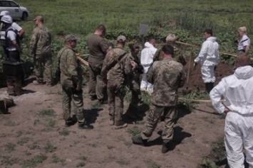 Горловские «ДНРовцы» при содействии России вывезли из Зайцево тело своего бойца, убитого украинским снайпером