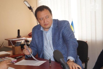 Запорожский губернатор проводил прием жителей района в аксессуарах за $10000