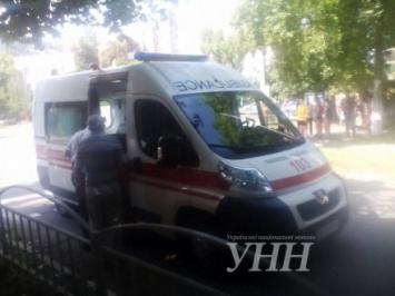 Неизвестный в Мариуполе устроил перестрелку с полицией