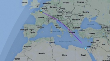 Найден второй "черный ящик" с разбившегося самолета EgyptAir A320