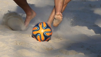 Завтра в Николаеве 16 команд сразятся на турнире по пляжному футболу
