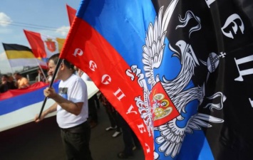 Представитель боевиков "ЛДНР" заявил, что Россия "не сдаст" Донбасс Украине