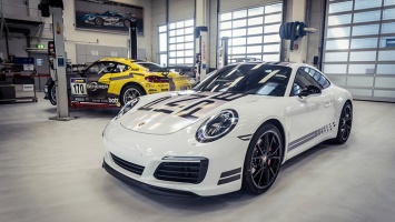 Porsche выпустила спецсерию 911-й модели в честь марафона в Ле-Мане