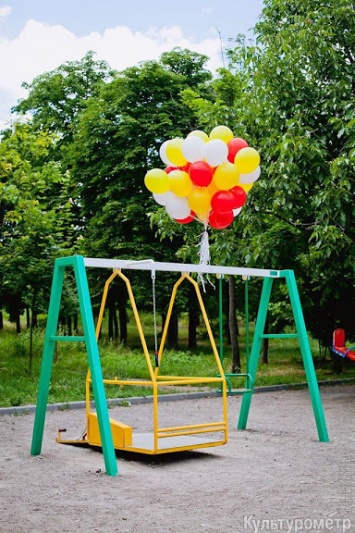 В Одессе появилась первая детская площадка для детей-инвалидов