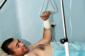 Боец "Сокола" был ранен во время взрыва гранаты в квартире