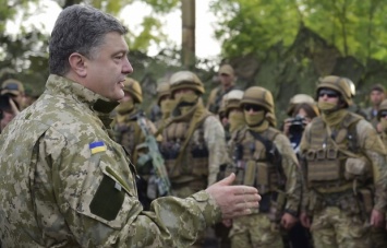 Украине удалось избежать 300 терактов благодаря силовикам - Порошенко