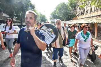 Противники принятия плана зонирования Одессы прошлись по Дерибасовской маршем протеста
