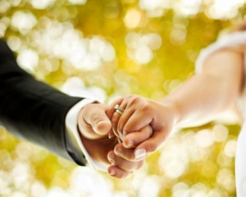 Ученые: Небольшое количество партнеров до брака повышает риск развода