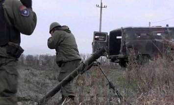 Боевики обстреляли позиции ВСУ в Донбассе из минометов и танков
