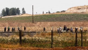 Правозащитники: Турецкие пограничники застрелили не менее 8 беженцев из Сирии