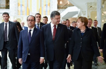 Меркель недовольна эскалацией конфликта в Донбассе и собирает "нормандскую четверку"