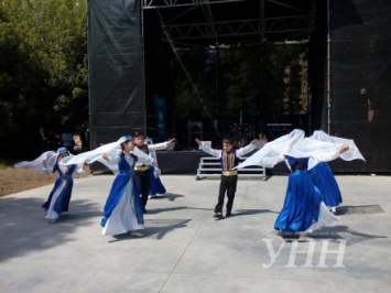 Благотворительный фестиваль к Международному дню беженцев прошел в Киеве