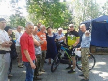 Николаевский мэр Сенкевич предложил протестующим под ОГА испытать себя в кадровых конкурсах в горисполкоме