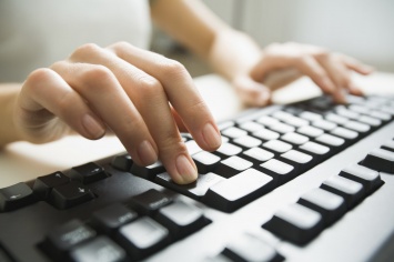 Ученые: Набор текста на клавиатуре не заменит навык письма