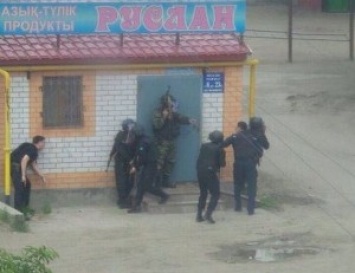 Власти Казахстана заявили о связи боевиков в Актобе с ИГИЛ