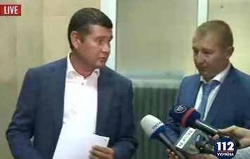 Онищенко заявил, что не намерен убегать из Украины