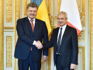 П.Порошенко призвал депутатов Франции способствовать предоставлению Украине безвизового режима с ЕС