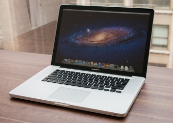 Apple прекращает всемирные продажи MacBook Pro без Retina-дисплея