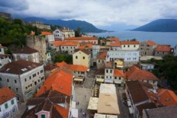 Черногория: Херцег-Нови дарит туристам час интернета