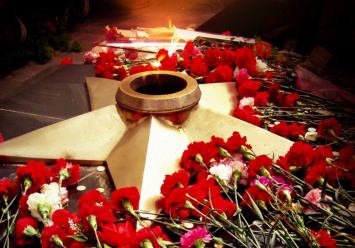22 июня - День скорби и чествования памяти жертв войны в Украине: зажги свечу - вспомни Героев