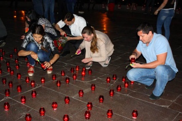 Вилкул: в 4 часа утра 22 июня в Днепропетровске были зажжены тысячи свечей в память о погибших в Великой Отечественной войне