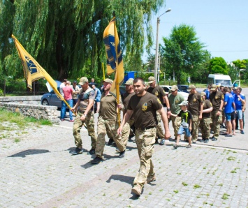 Бойцы "Азова" "окунулись" в историю на Хортице (ФОТО)