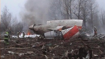 Польша хочет эксгумировать останки жертв крушения Ту-154
