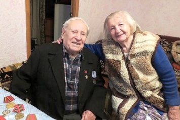 В Днепре супруги-долгожители вместе уже 75 лет