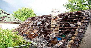 Град в Закарпатской области побил больше 7 тысяч крыш домов
