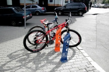 ЭКО-город: в Харькове для велосипедистов организуют парковки