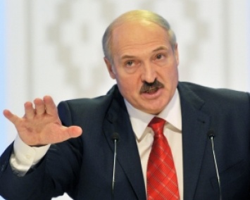 Лукашенко: Беларусь наклоняют, но мы на колени не встанем!