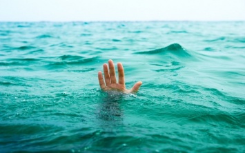 В Оренбургской области погиб подросток, неудачно прыгнув в озеро со скалы