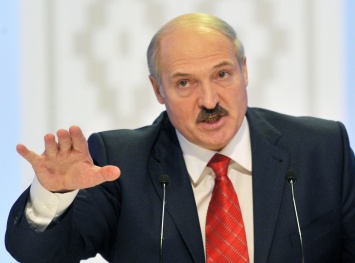Лукашенко: Белорусам не за кого болеть на Евро-2016 после вылета России